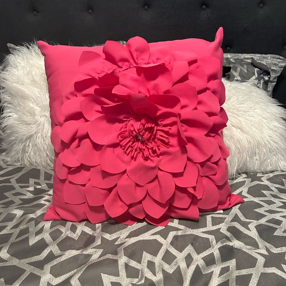 Bed pillow